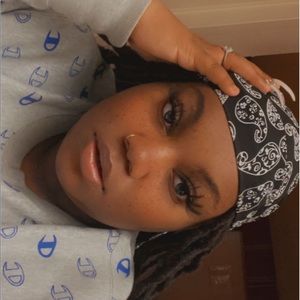 Meet your Posher, Briana